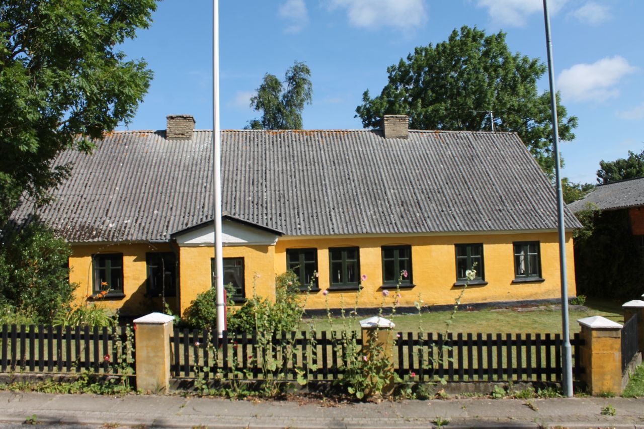 image 02